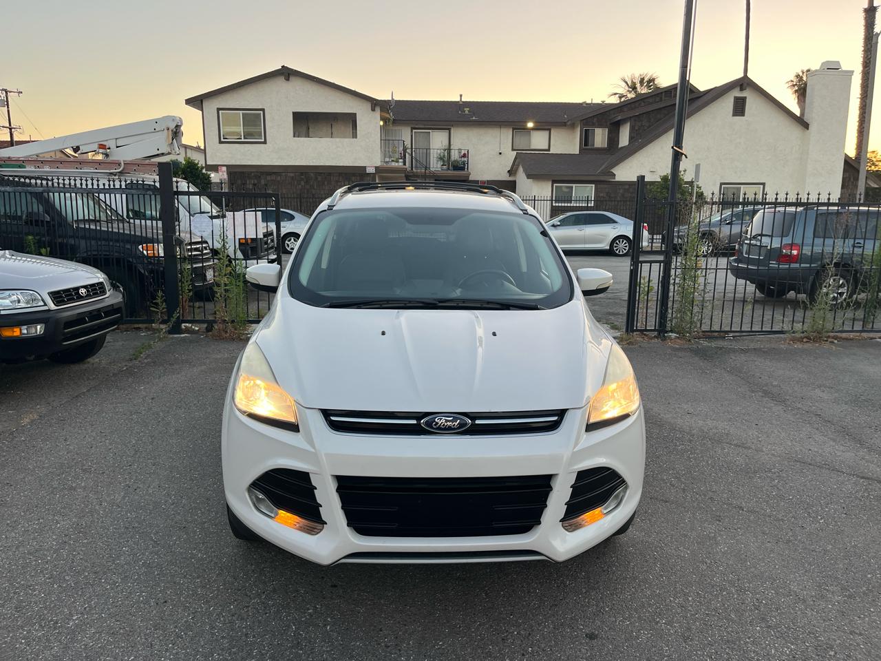 Ford Escape Titanium FWD 2014