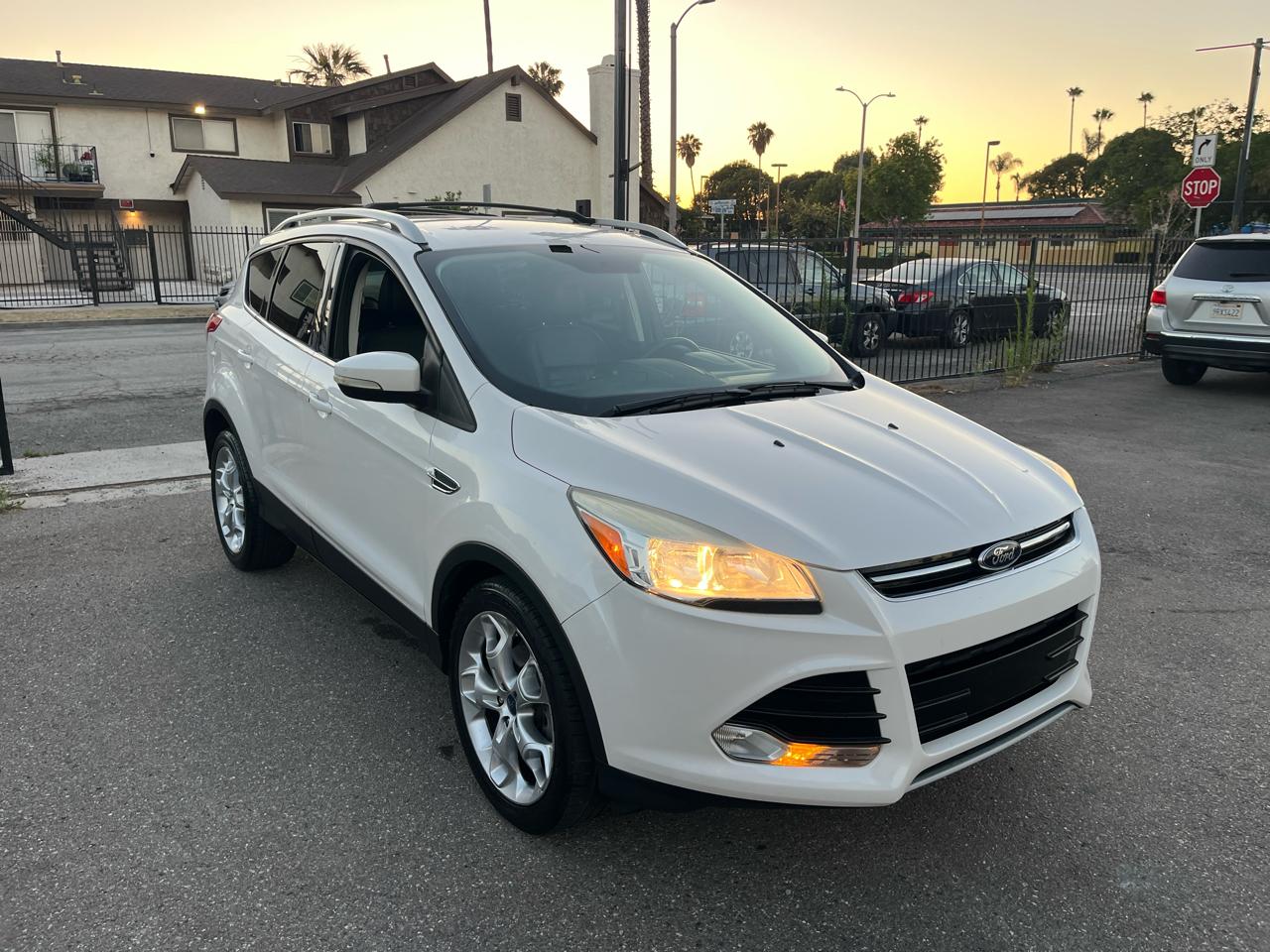 Ford Escape Titanium FWD 2014