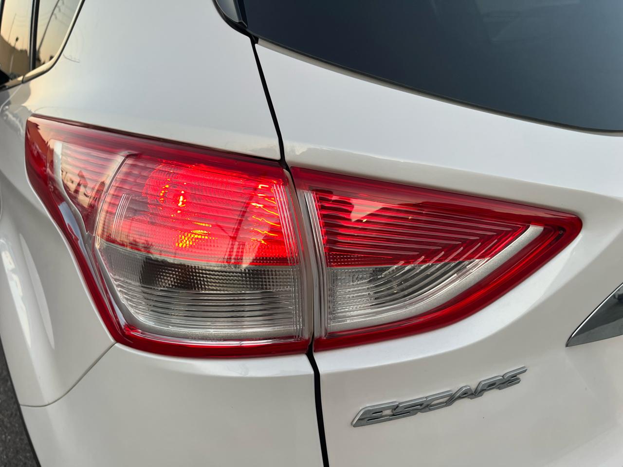 Ford Escape Titanium FWD 2014