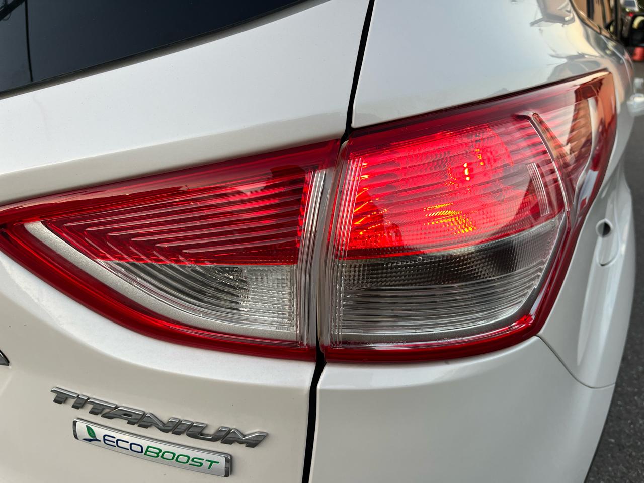 Ford Escape Titanium FWD 2014
