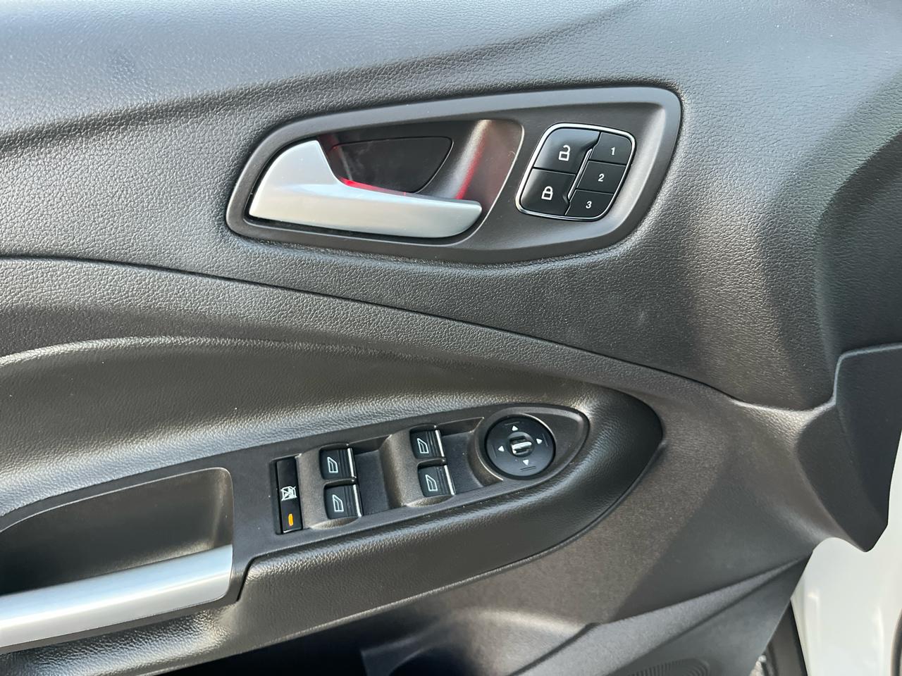 Ford Escape Titanium FWD 2014