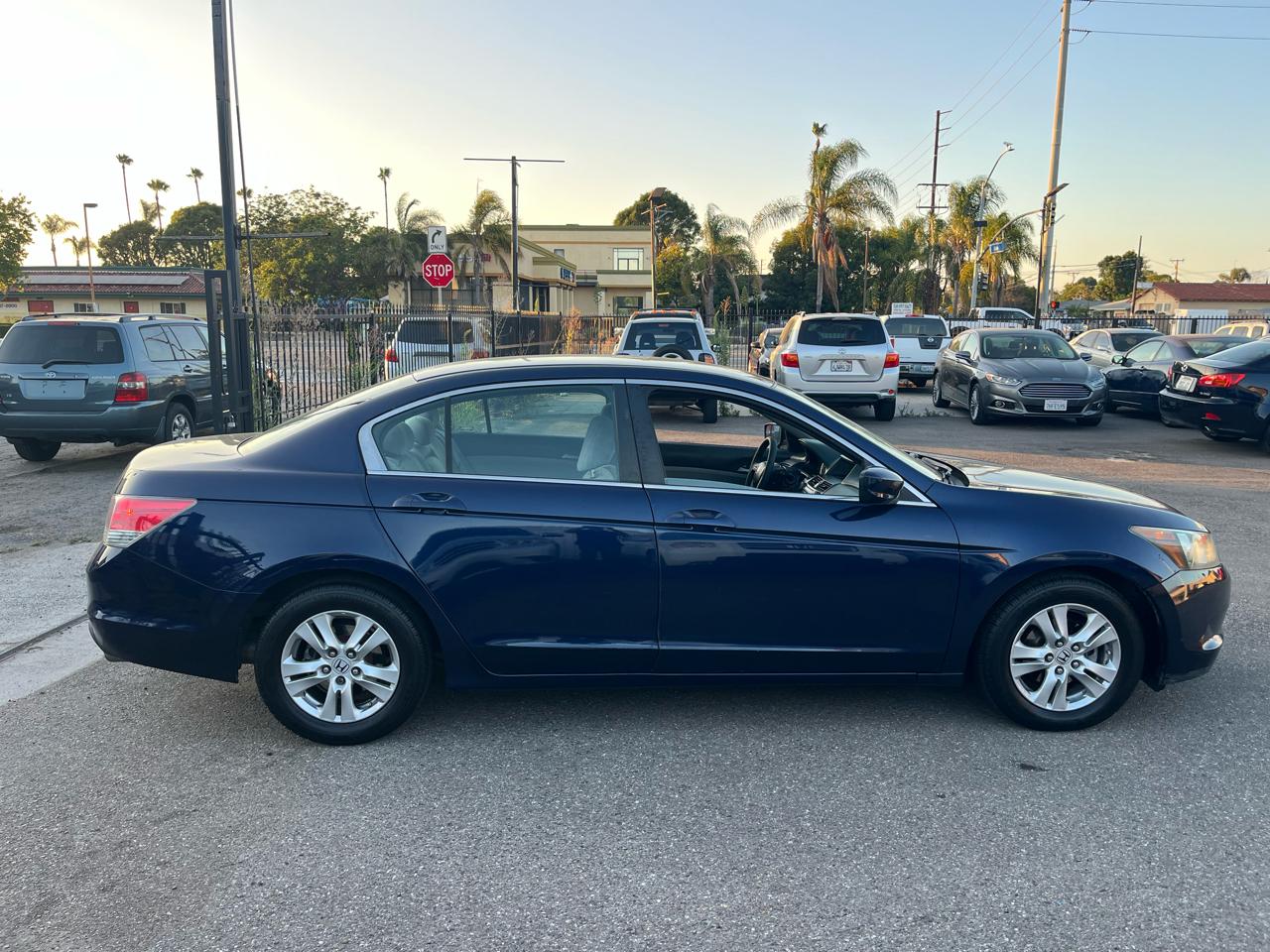 Honda Accord LX-P Sedan AT 2010