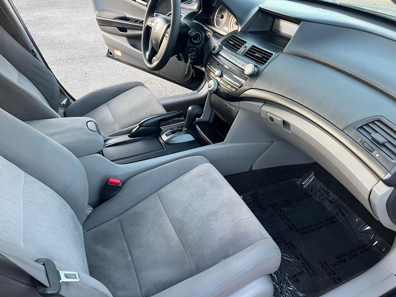 Honda Accord LX-P Sedan AT 2010