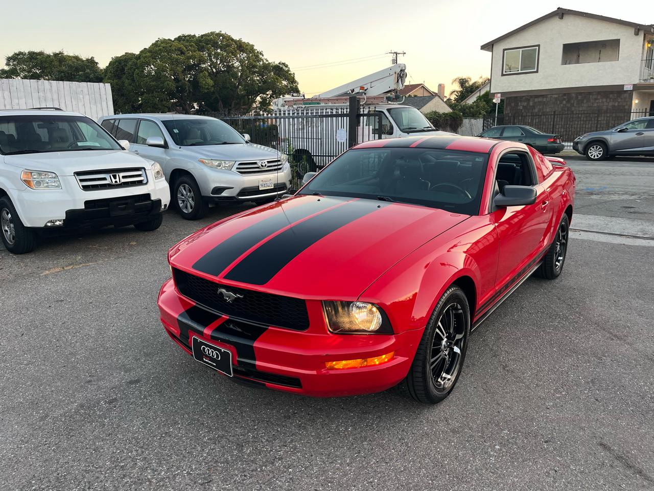 Ford Mustang V6 Deluxe Coupe 2005