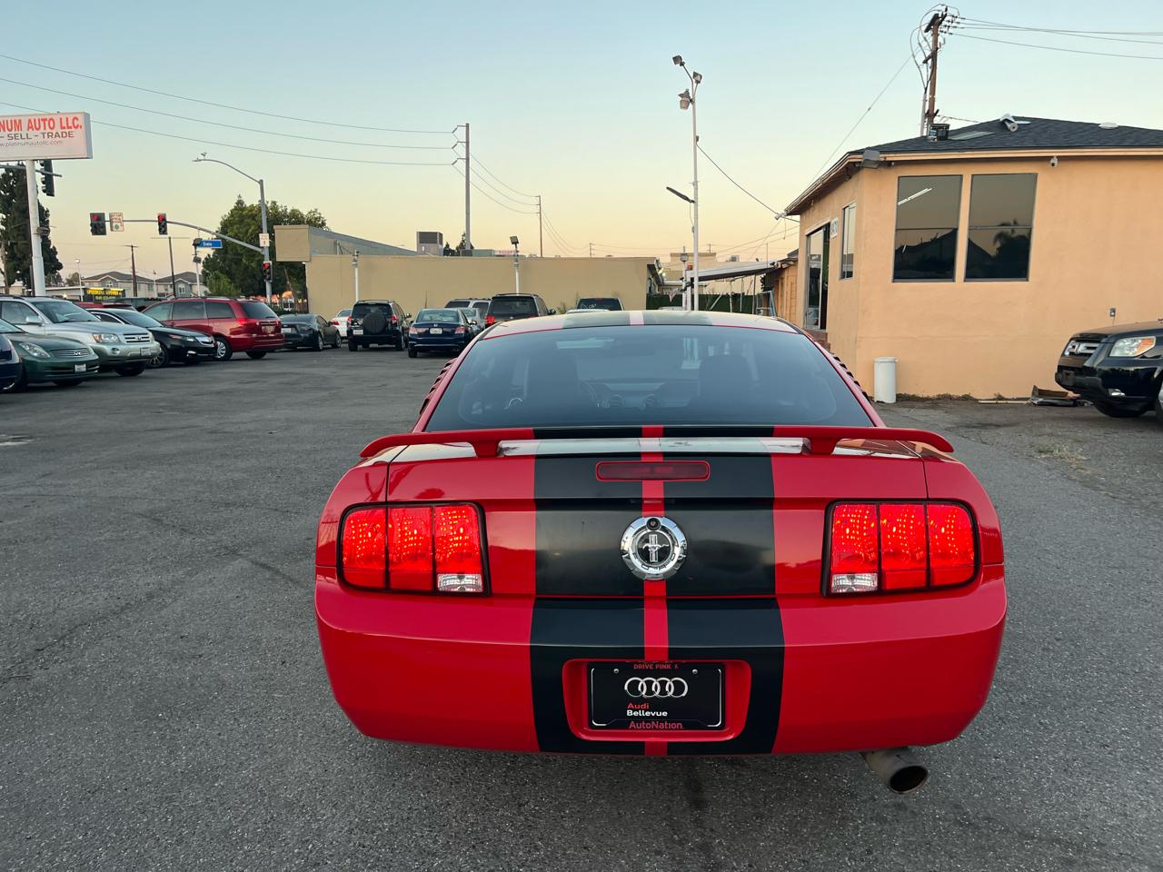 Ford Mustang V6 Deluxe Coupe 2005