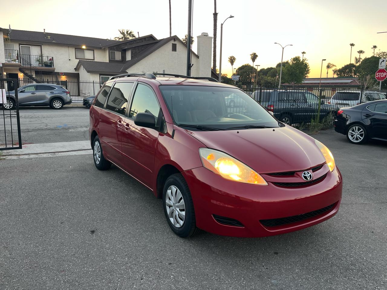 Toyota Sienna LE 7-Passenger 2006