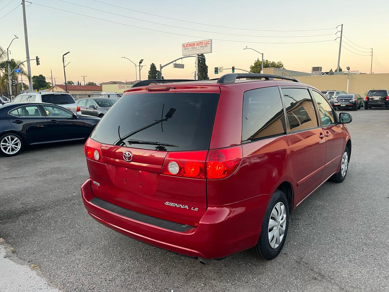 Toyota Sienna LE 7-Passenger 2006