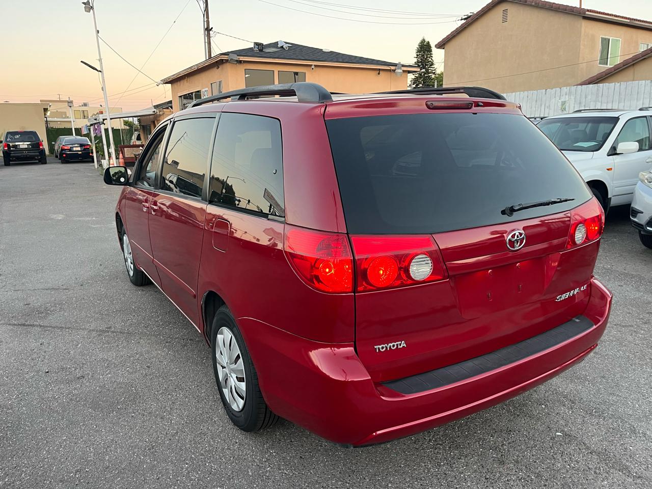 Toyota Sienna LE 7-Passenger 2006