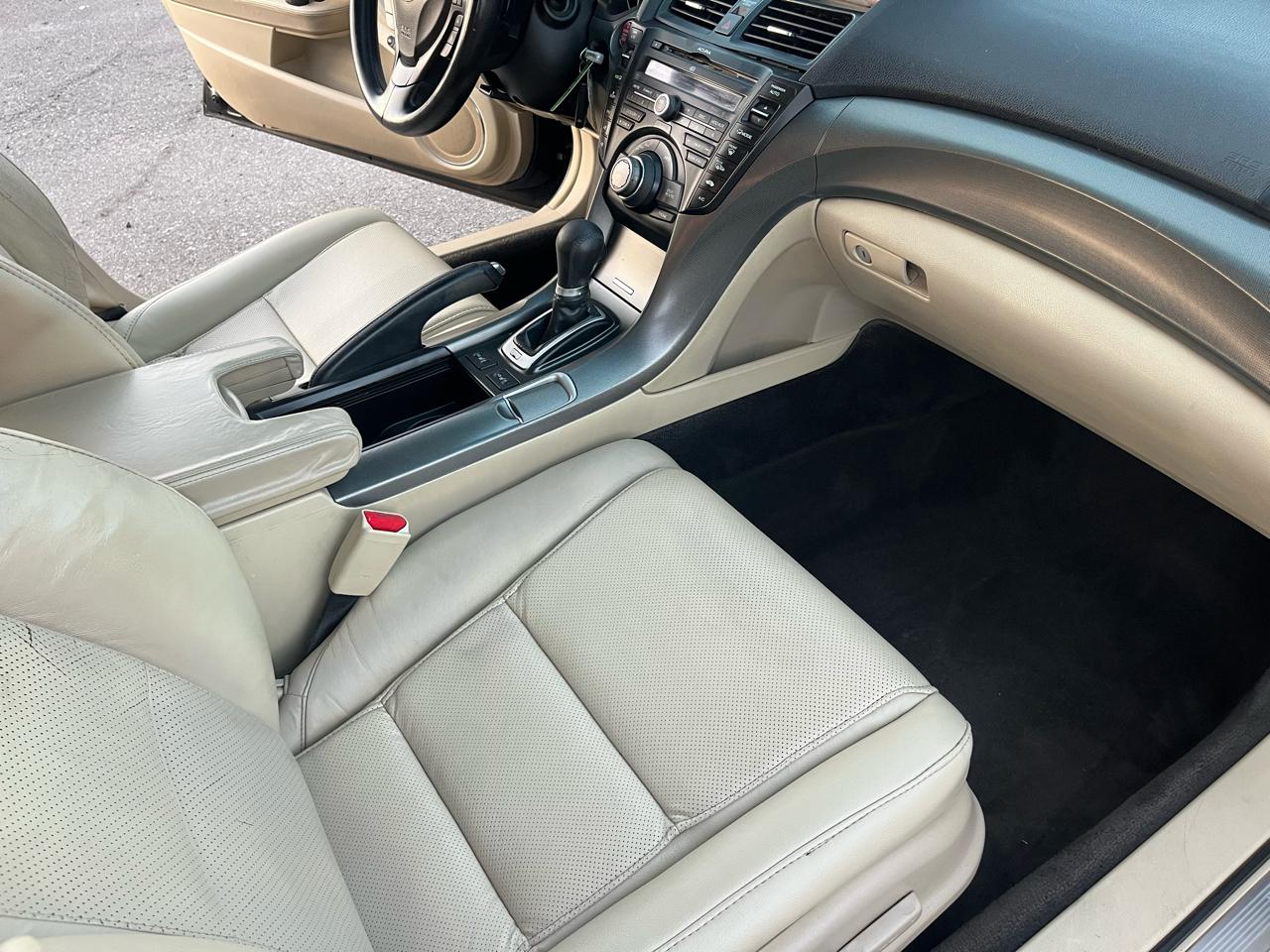 Acura TL 6-Speed AT with Tech Package and 18-In. WP 2012