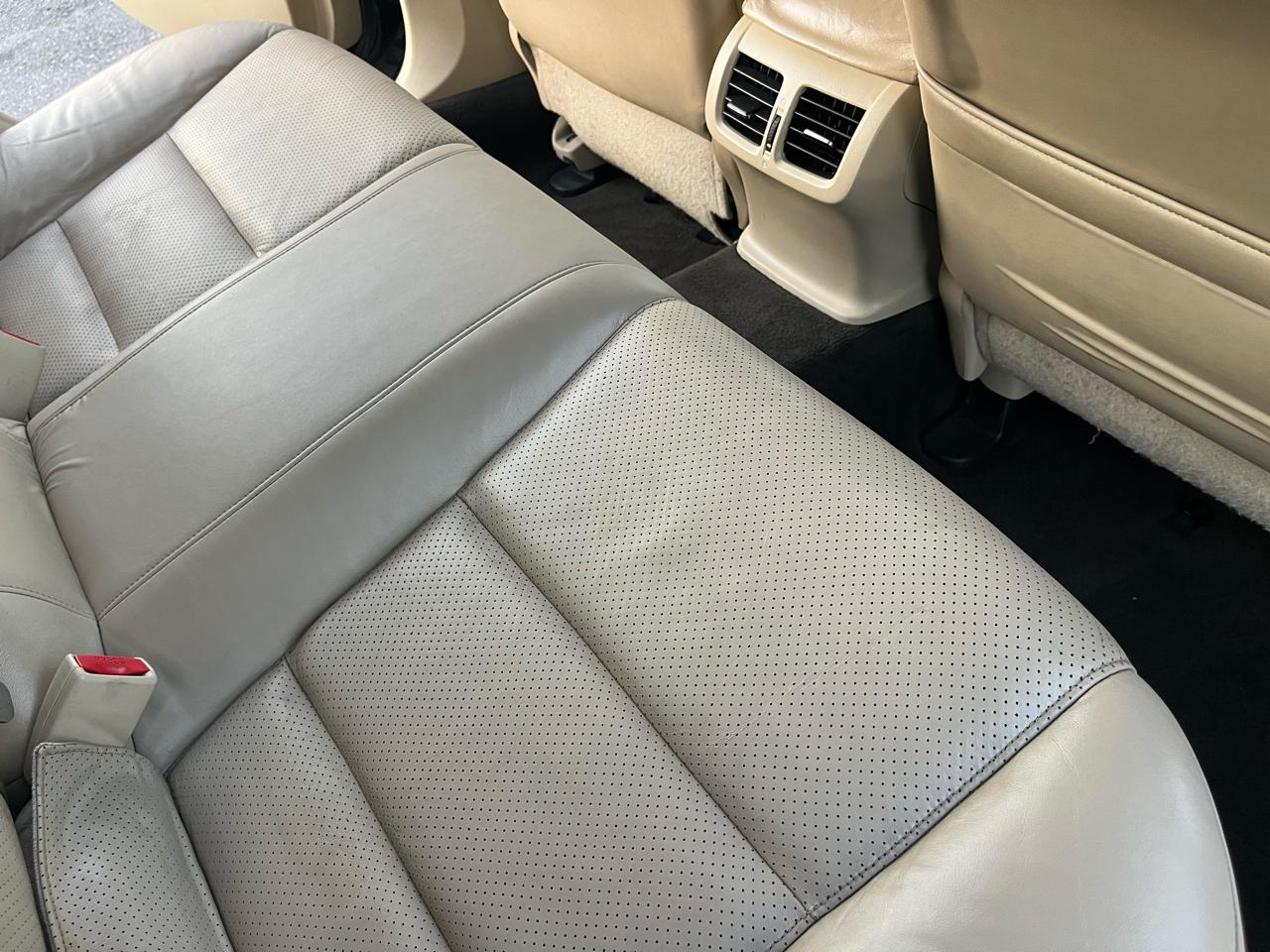 Acura TL 6-Speed AT with Tech Package and 18-In. WP 2012