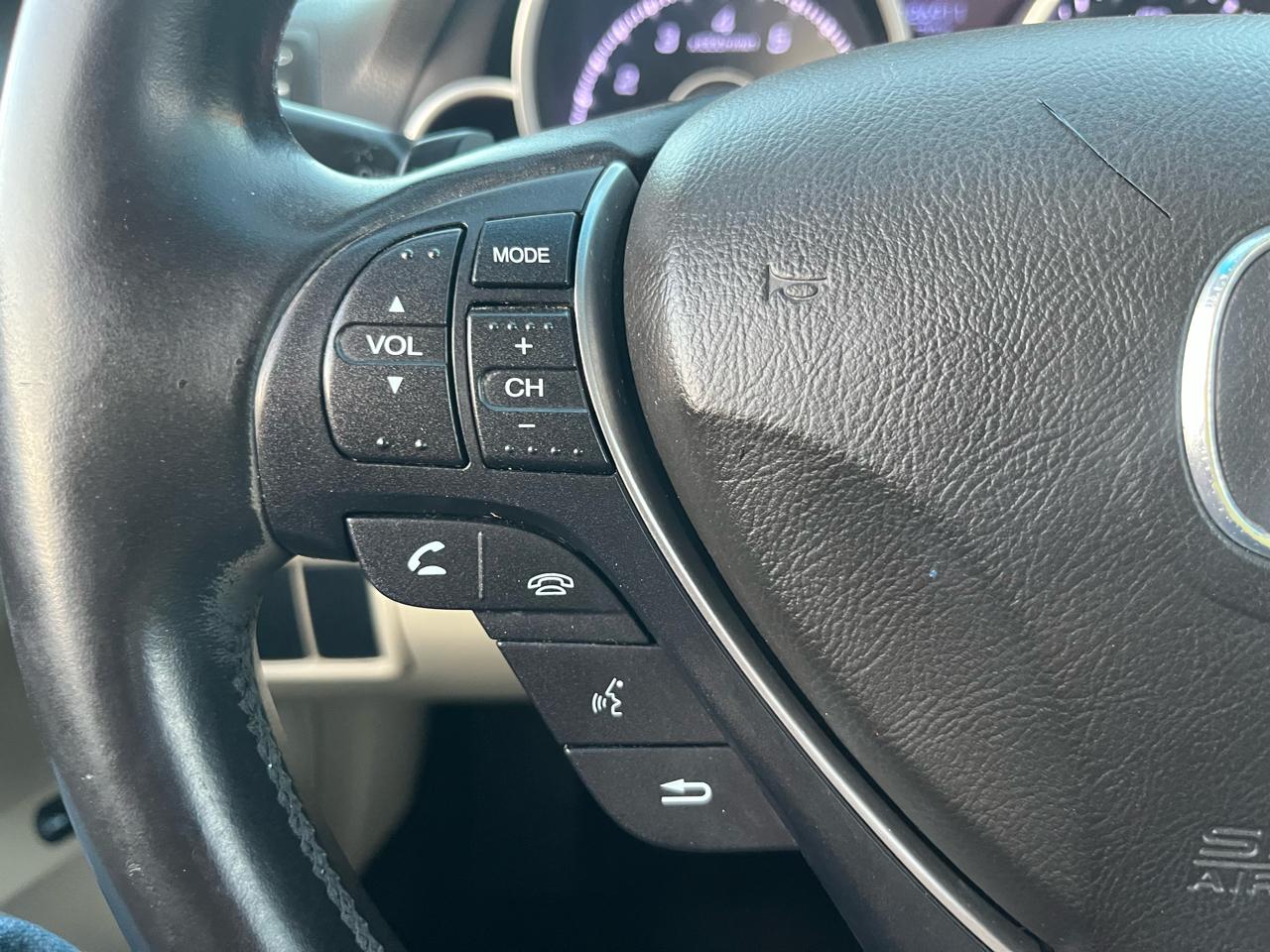 Acura TL 6-Speed AT with Tech Package and 18-In. WP 2012