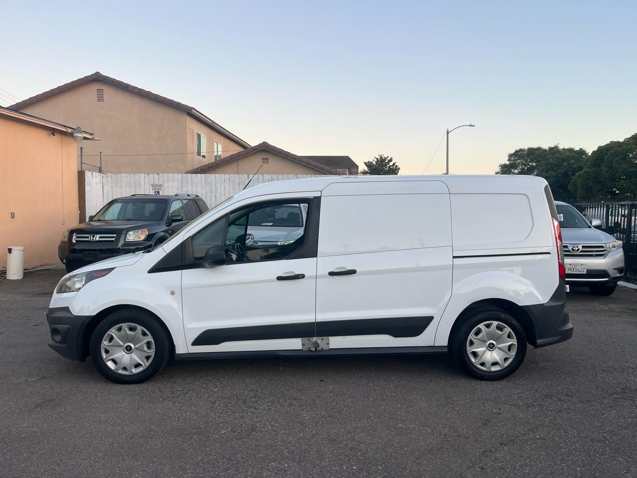 Ford Transit Connect Cargo Van XL LWB w/Rear 180 Degree Door 2018
