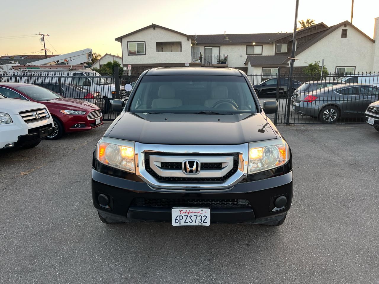 Honda Pilot LX 2WD 5-Spd AT 2011