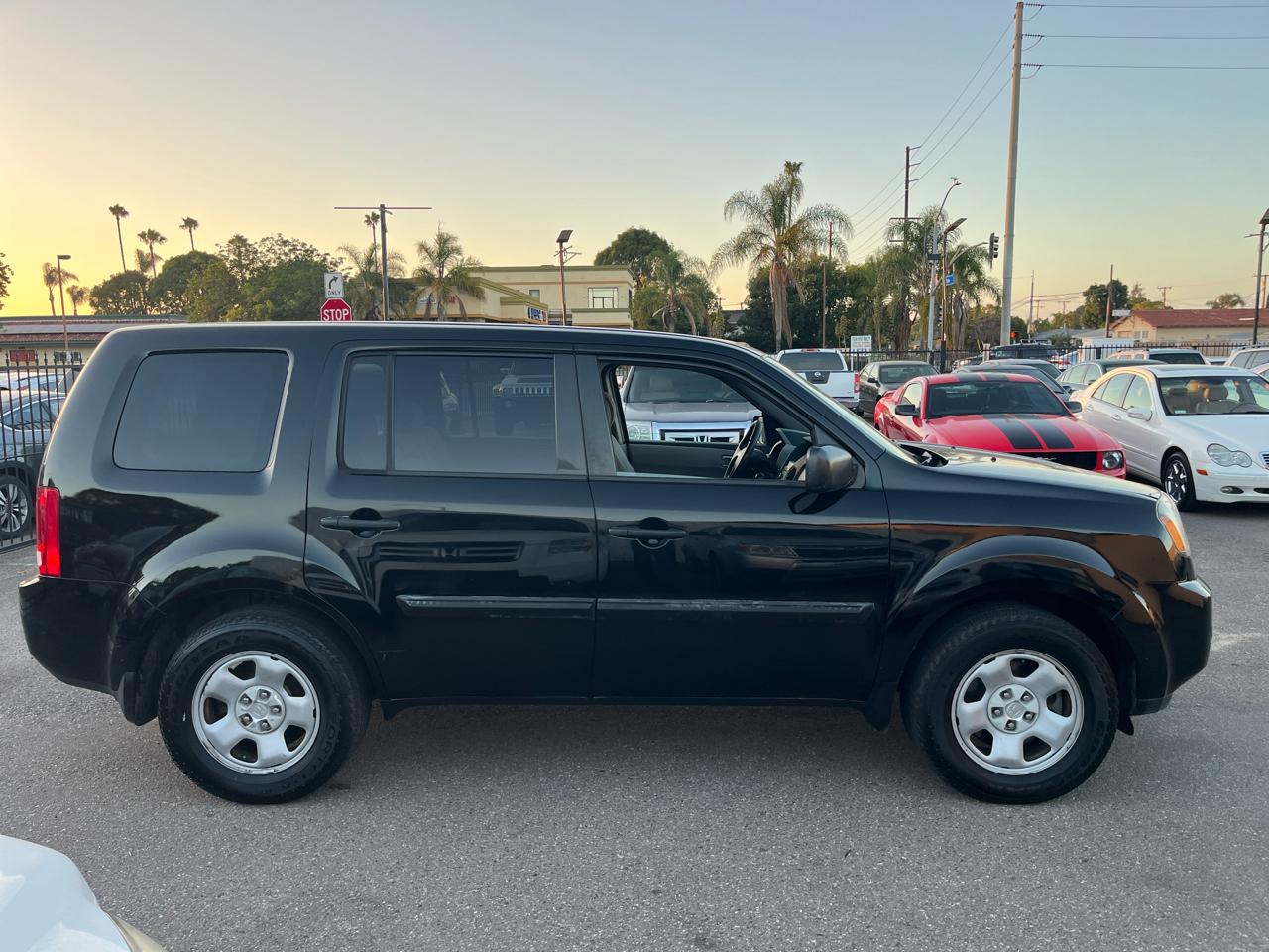 Honda Pilot LX 2WD 5-Spd AT 2011