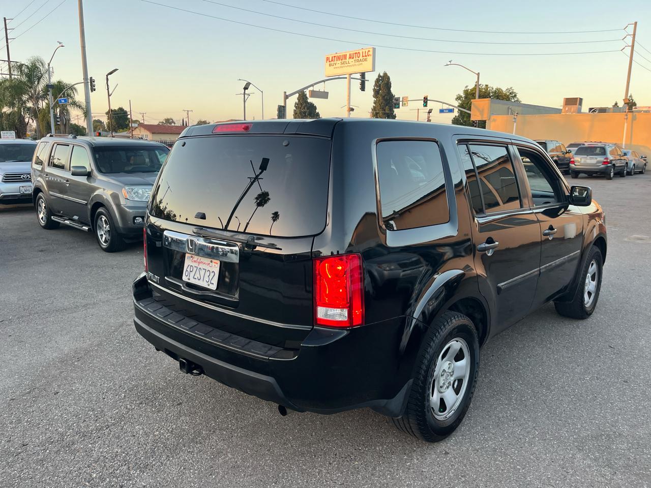Honda Pilot LX 2WD 5-Spd AT 2011