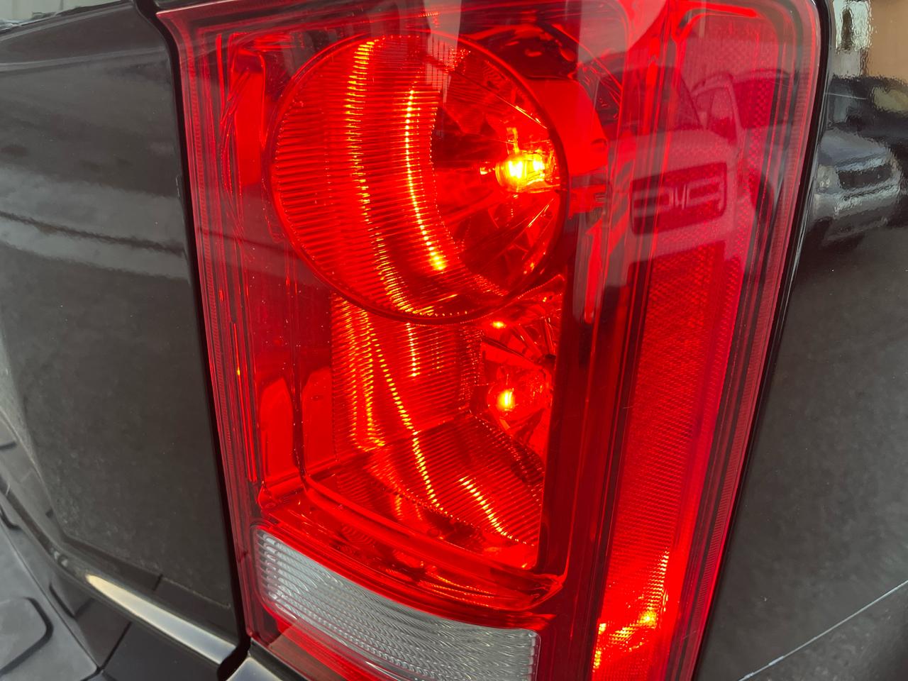 Honda Pilot LX 2WD 5-Spd AT 2011