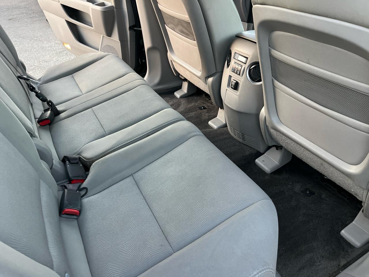Honda Pilot LX 2WD 5-Spd AT 2011