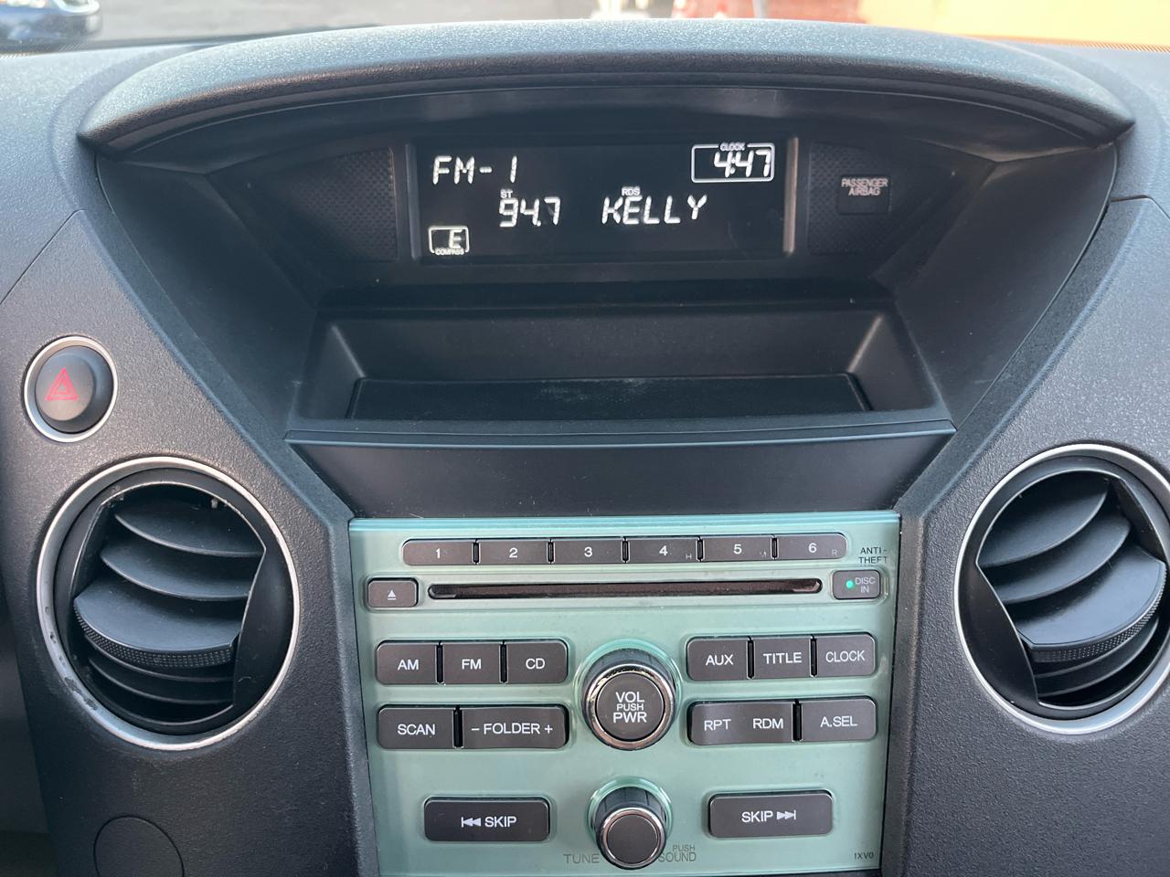 Honda Pilot LX 2WD 5-Spd AT 2011