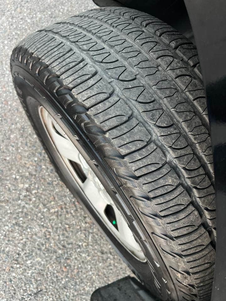 Honda Pilot LX 2WD 5-Spd AT 2011