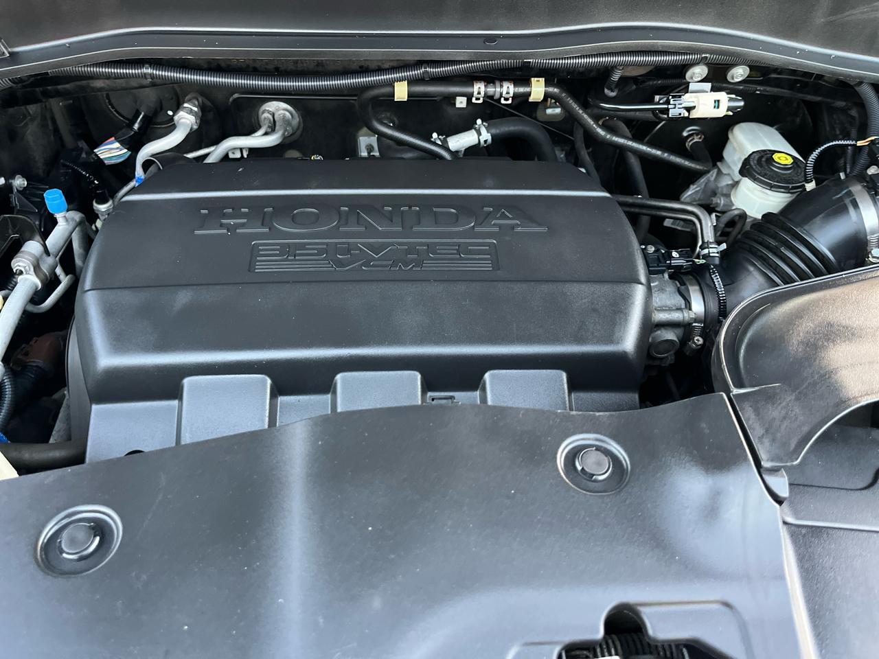 Honda Pilot LX 2WD 5-Spd AT 2011