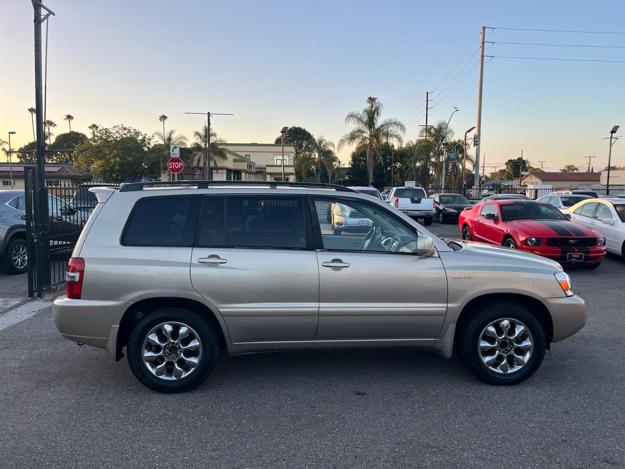 Toyota Highlander 4dr V6 Limited (Natl) 2004