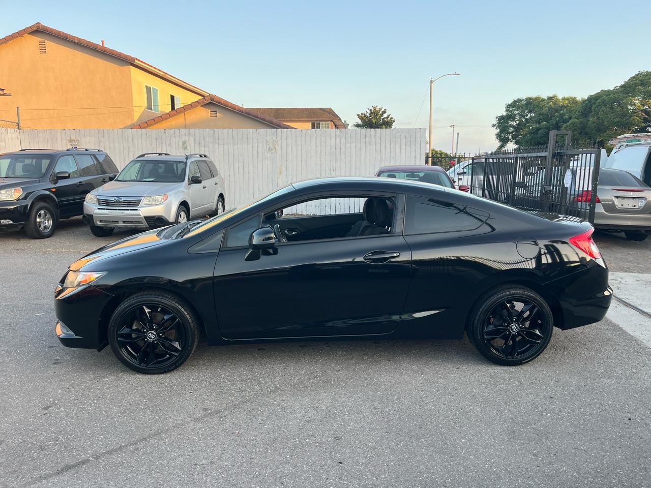 Honda Civic 2dr Cpe LX Auto w/Side Airbags 2013