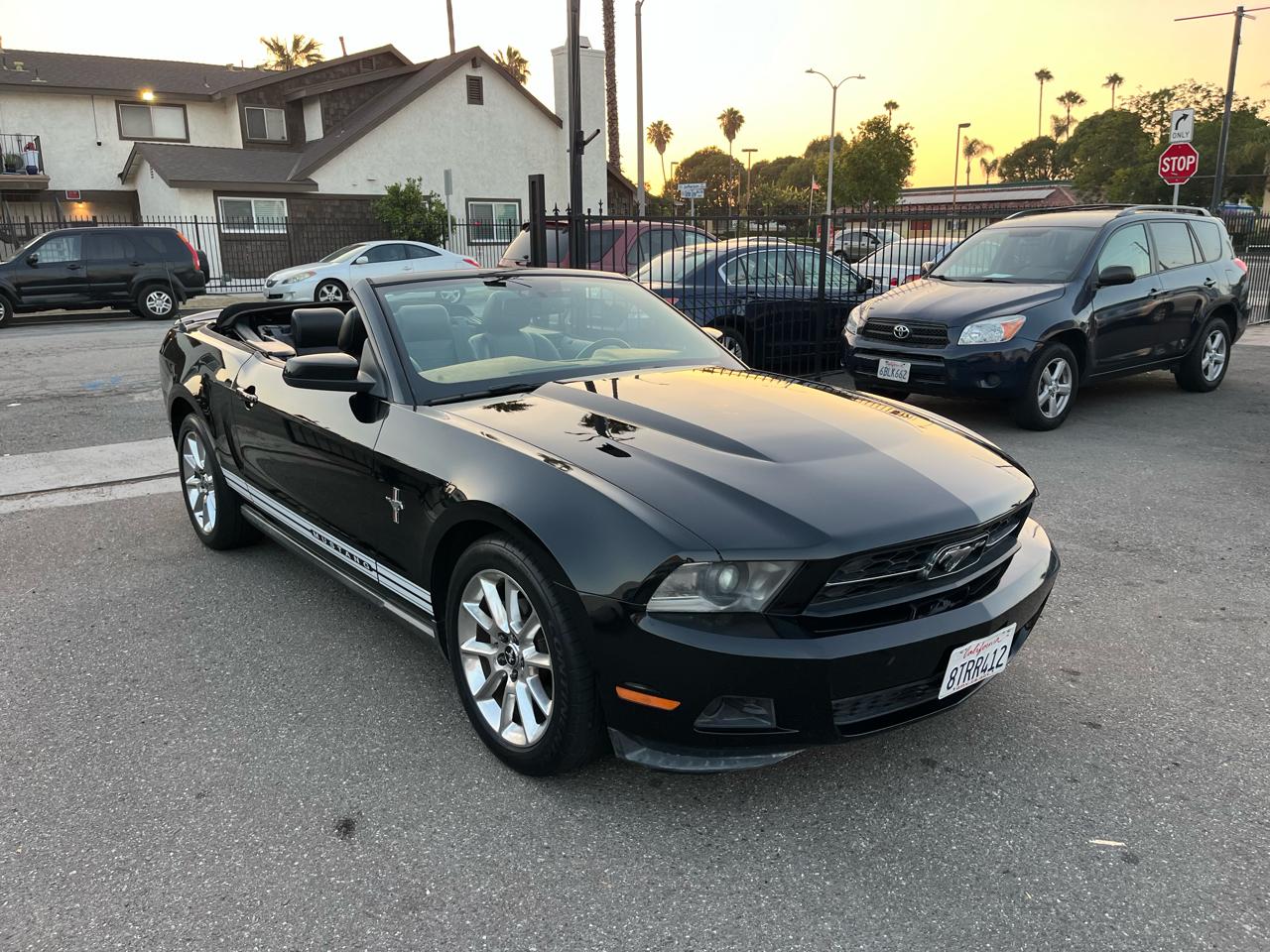 Ford Mustang V6 Convertible 2010