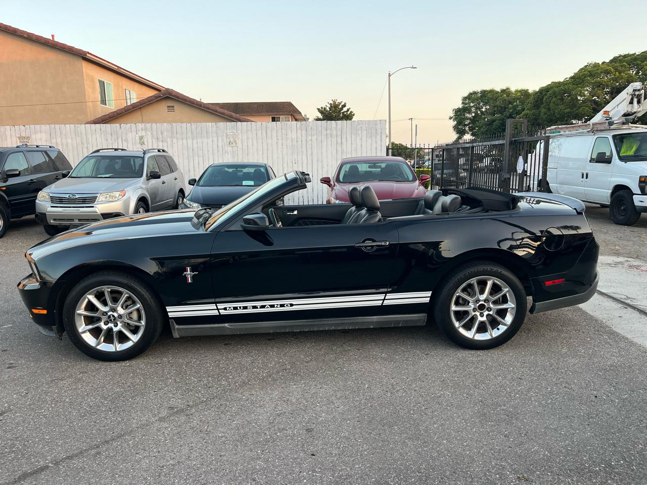 Ford Mustang V6 Convertible 2010