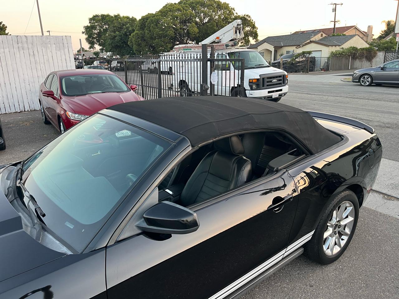 Ford Mustang V6 Convertible 2010