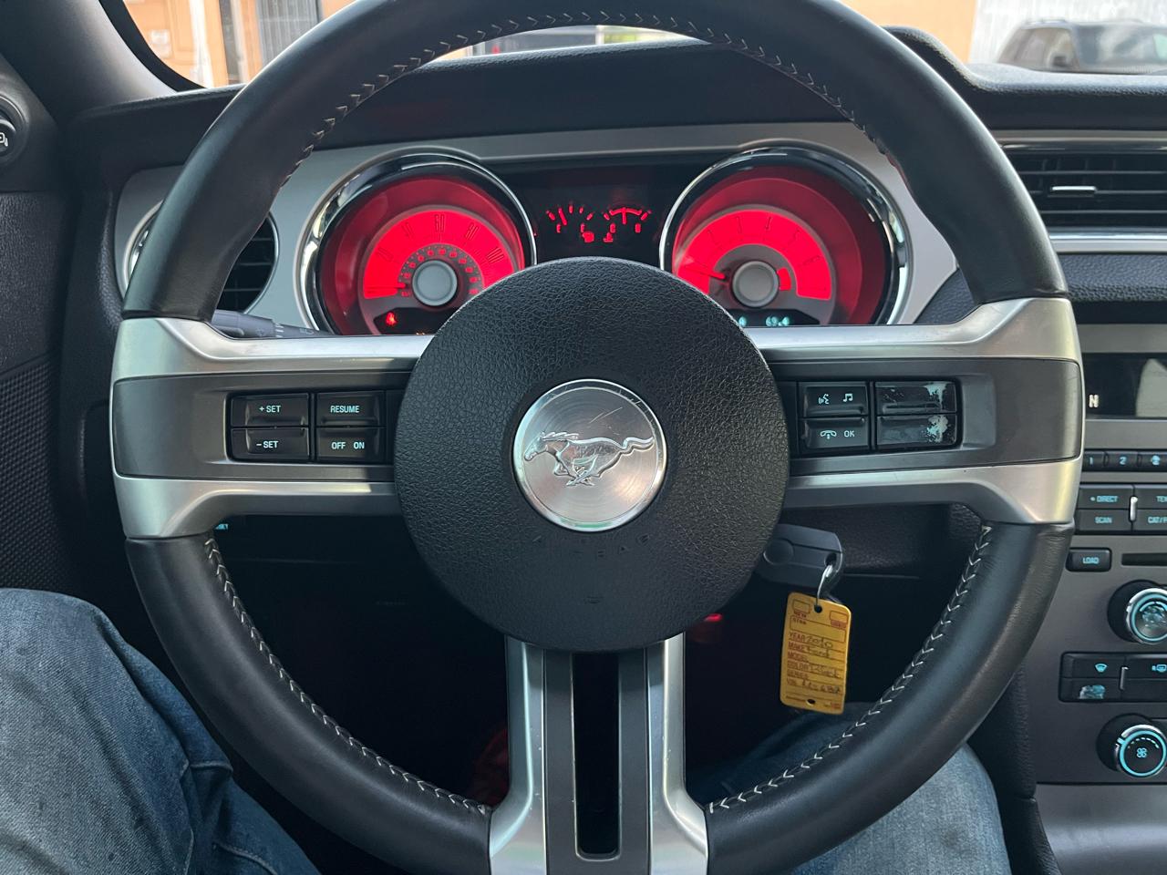 Ford Mustang V6 Convertible 2010