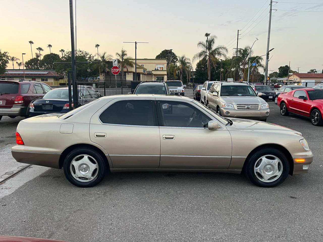 Lexus LS 400 Base 1999