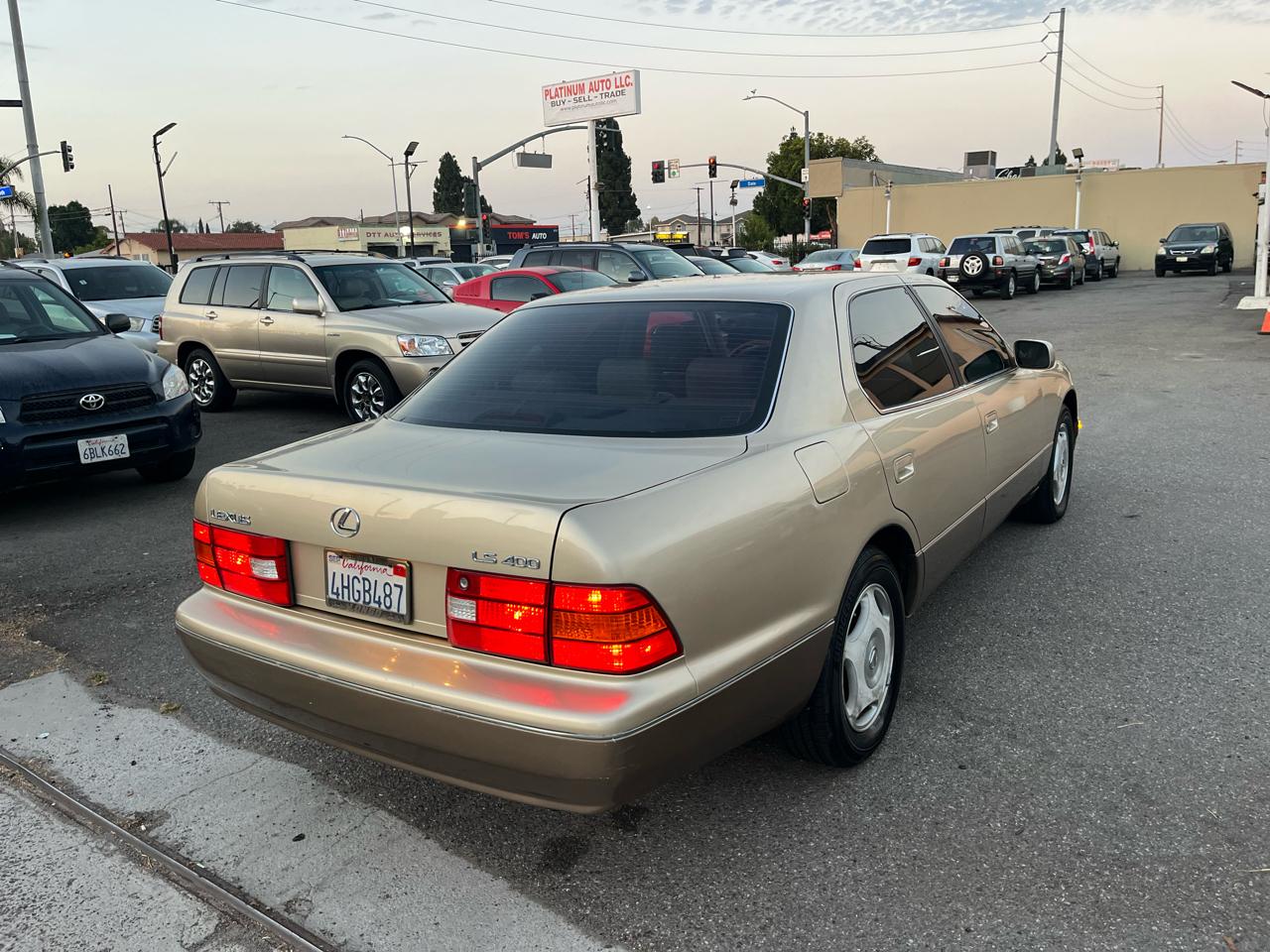 Lexus LS 400 Base 1999