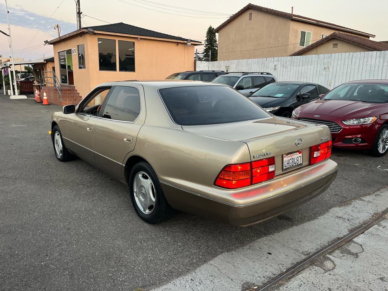 Lexus LS 400 Base 1999