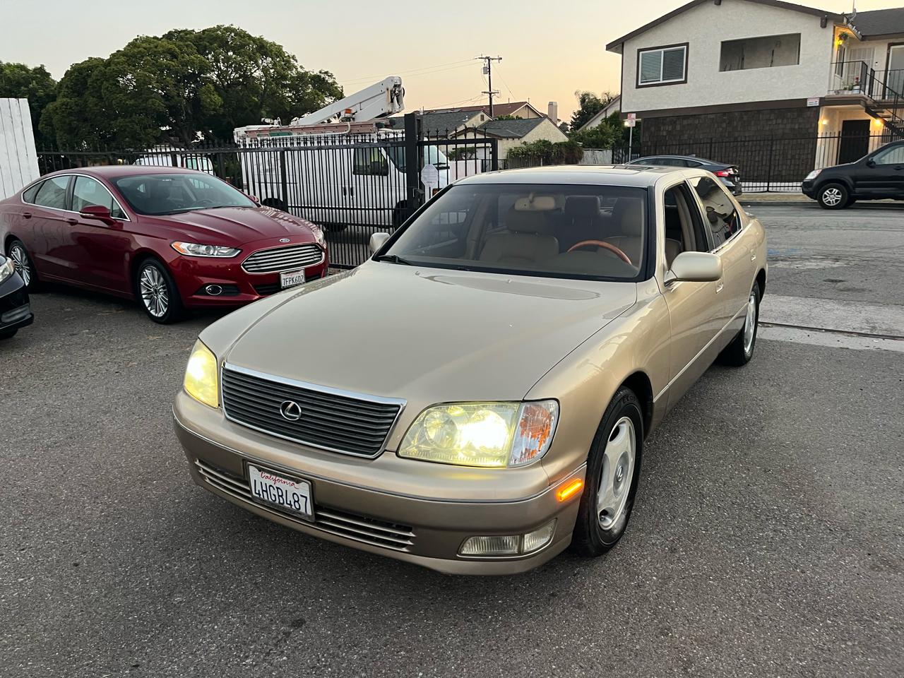 Lexus LS 400 Base 1999