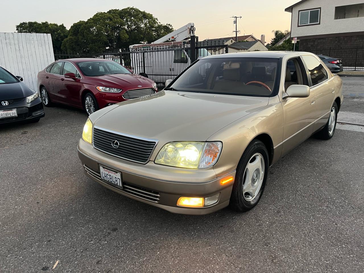Lexus LS 400 Base 1999