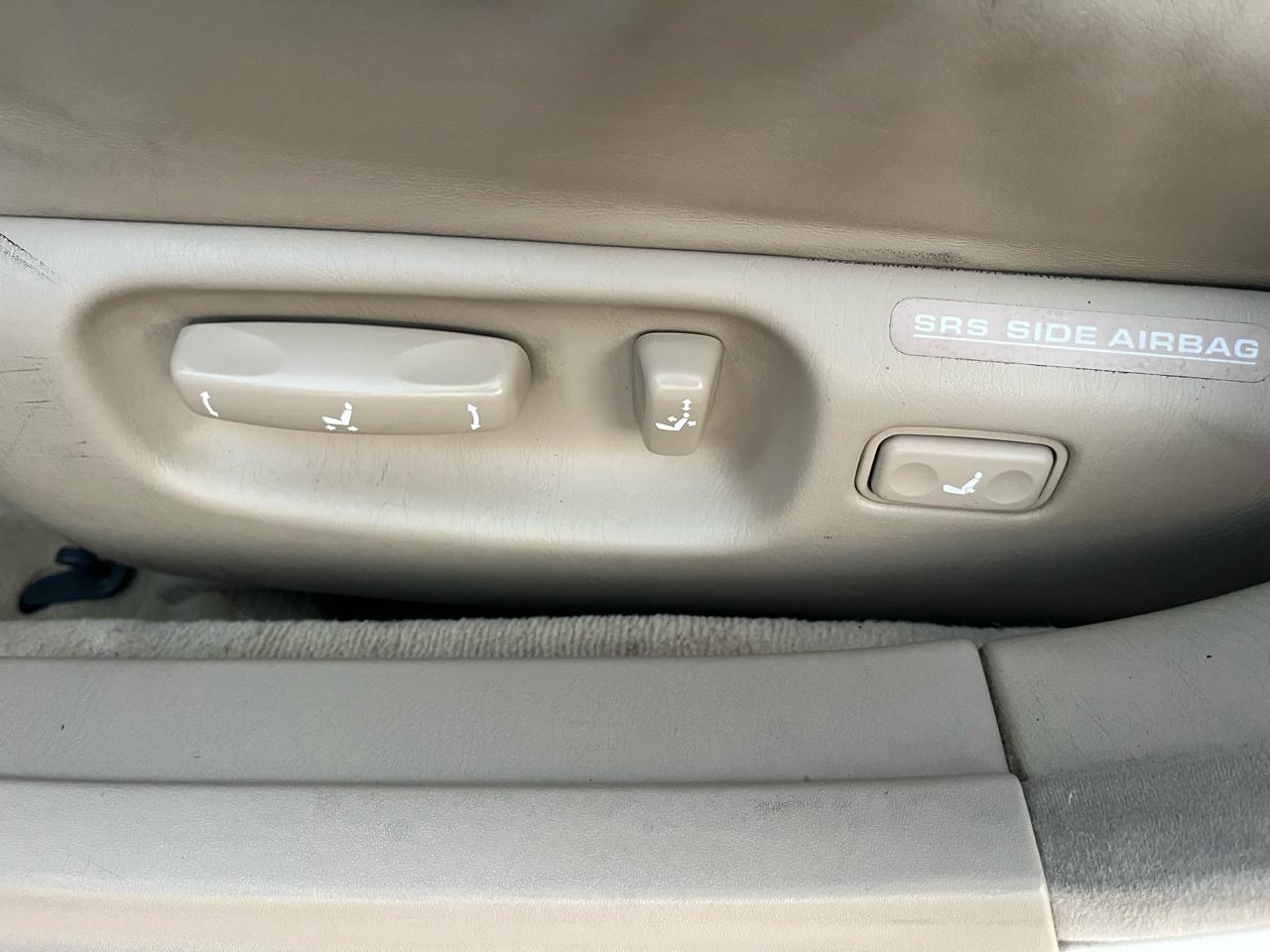 Lexus LS 400 Base 1999