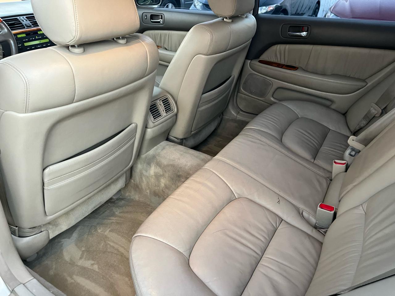 Lexus LS 400 Base 1999