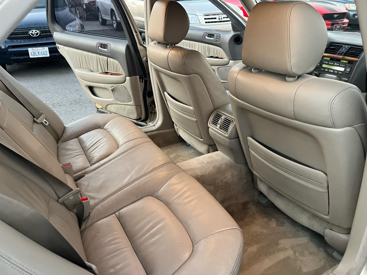 Lexus LS 400 Base 1999