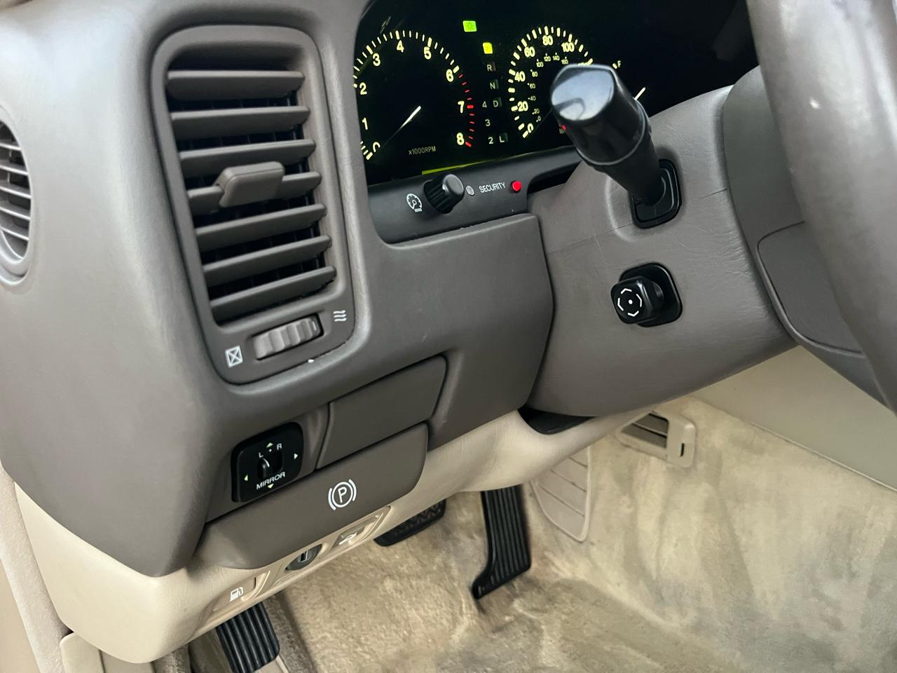 Lexus LS 400 Base 1999