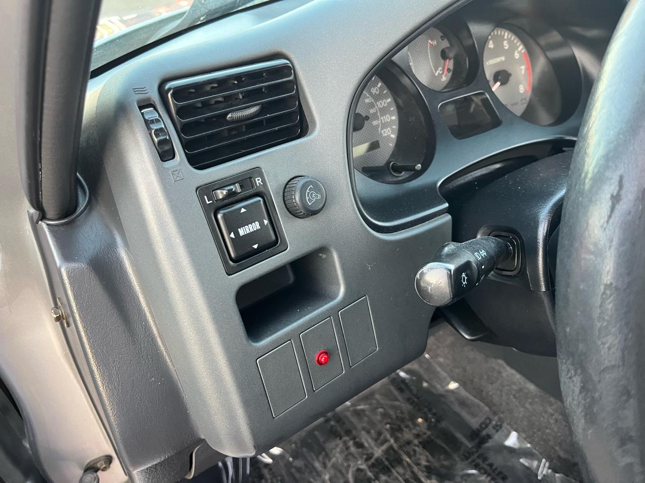 Toyota RAV4 4-Door 2WD 1998