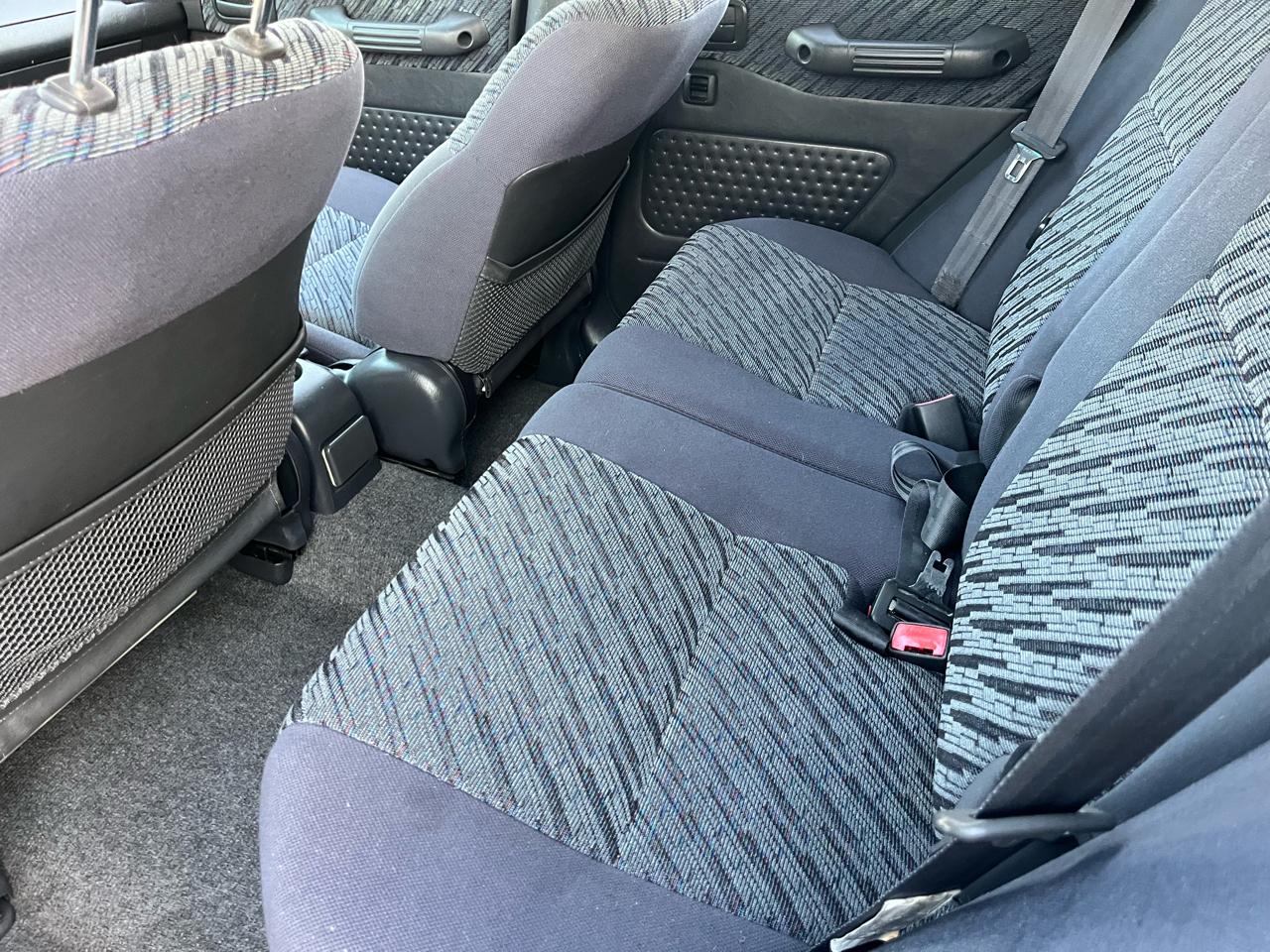 Toyota RAV4 4-Door 2WD 1998