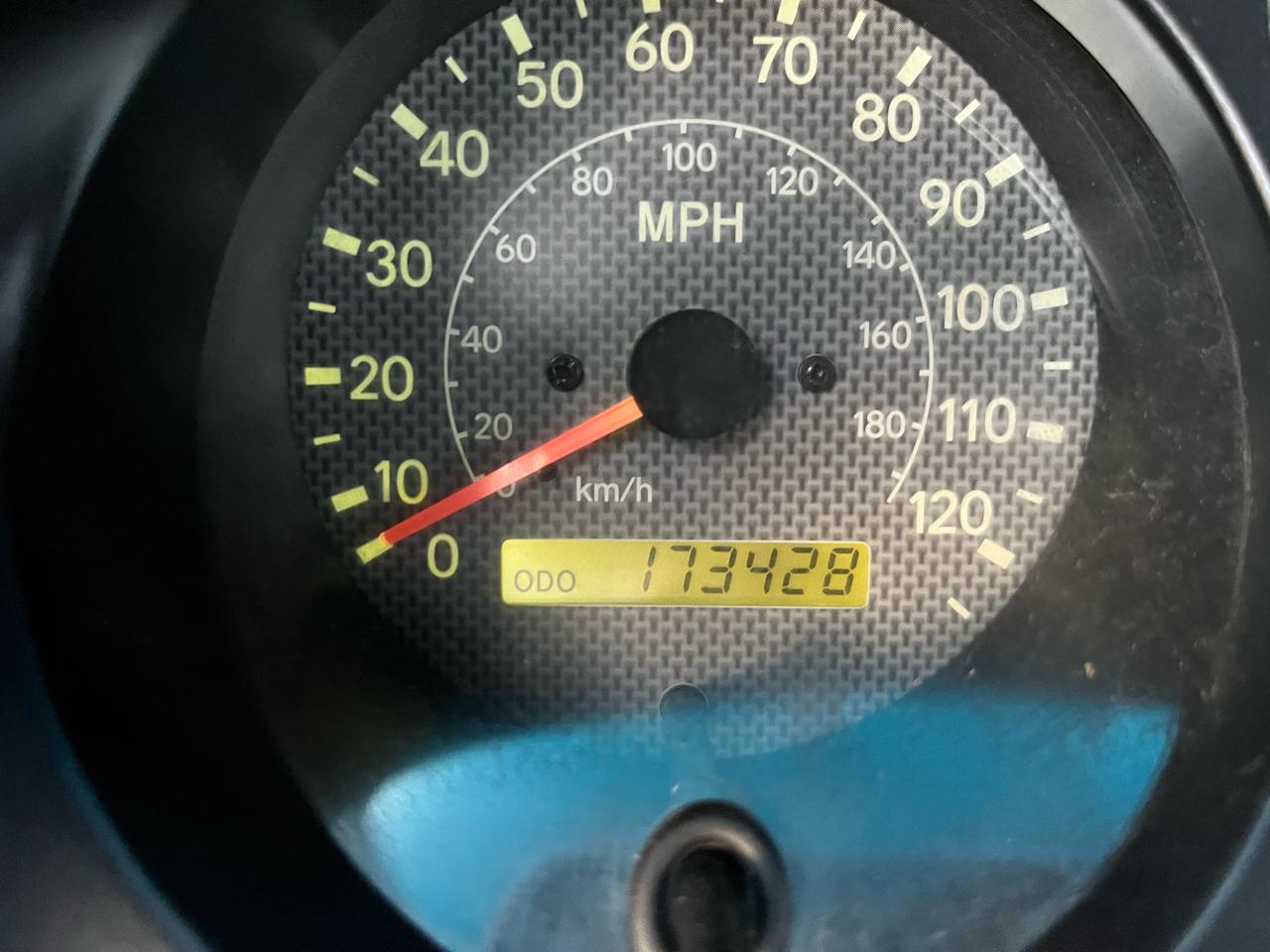 Toyota RAV4 4-Door 2WD 1998