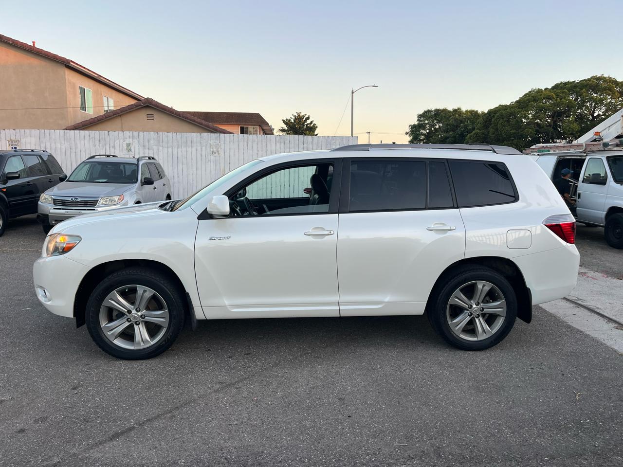 Toyota Highlander Sport 2WD 2008