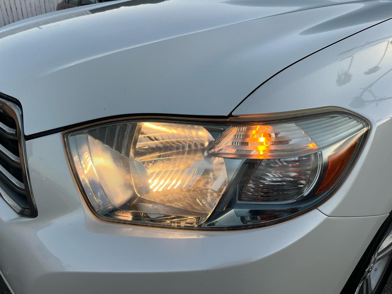 Toyota Highlander Sport 2WD 2008