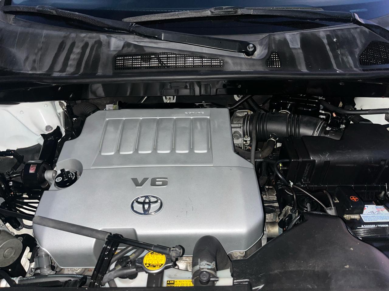Toyota Highlander Sport 2WD 2008
