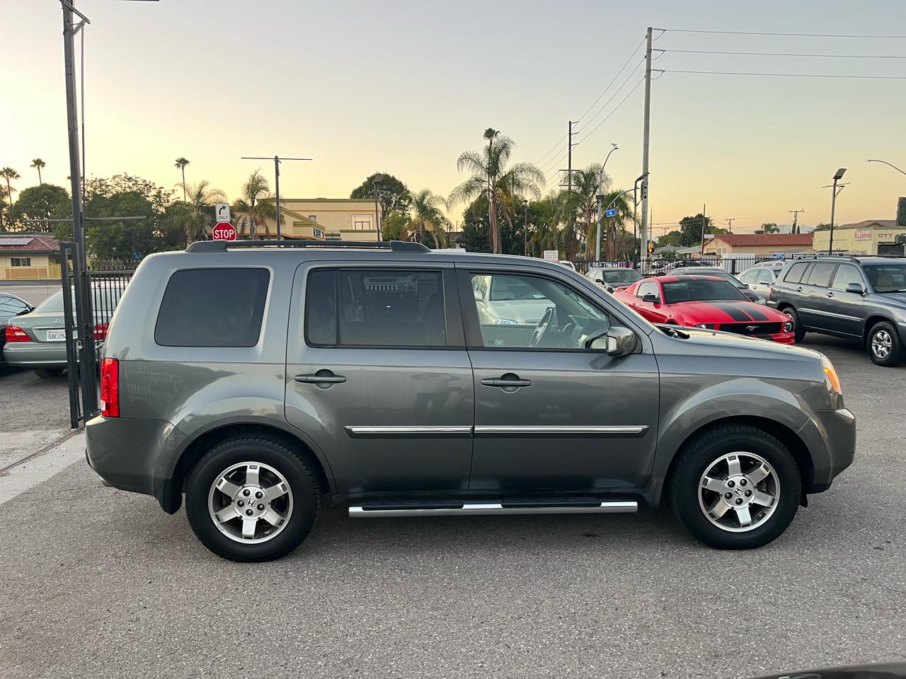 Honda Pilot Touring 4WD with DVD 2009