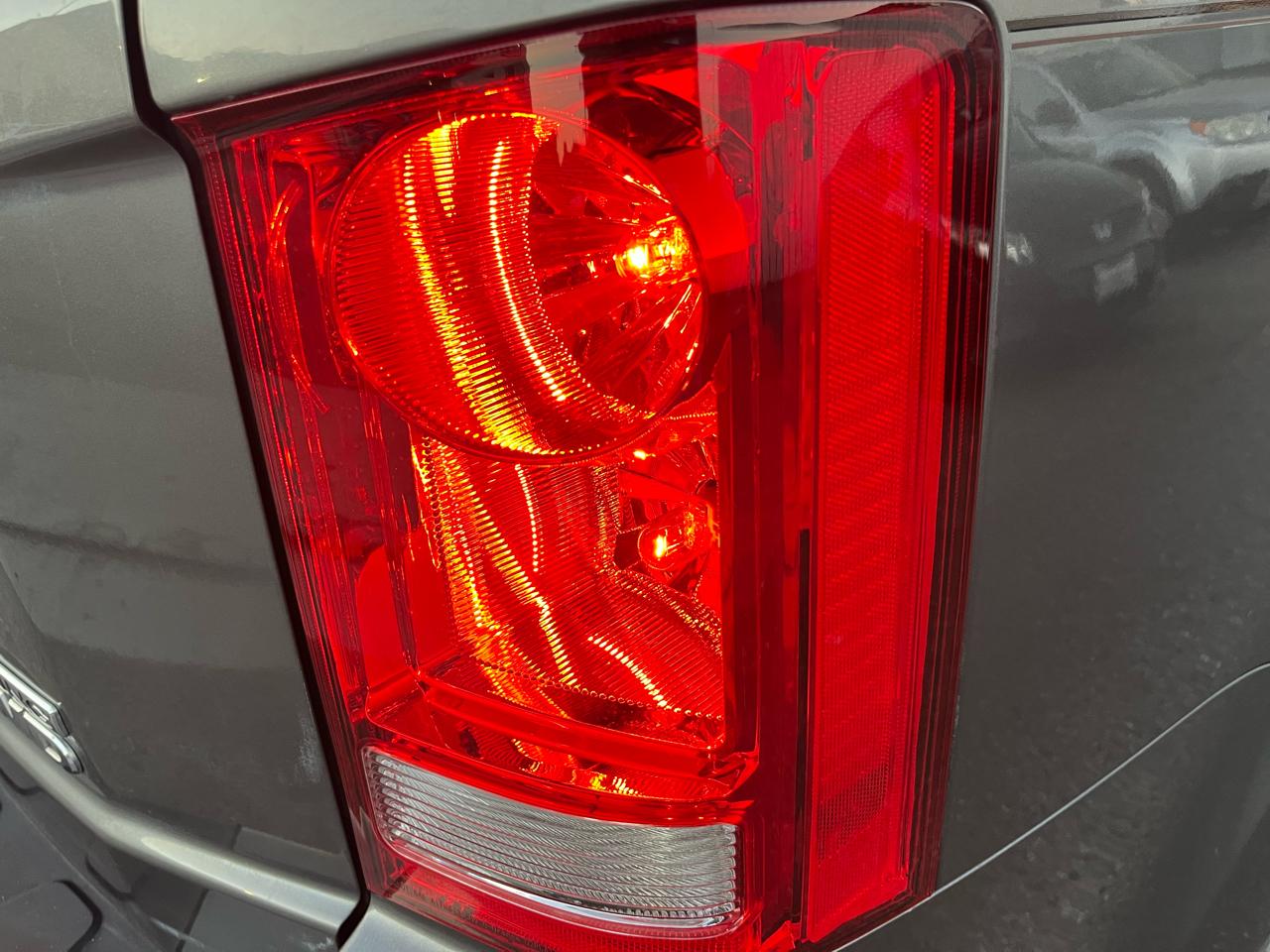 Honda Pilot Touring 4WD with DVD 2009