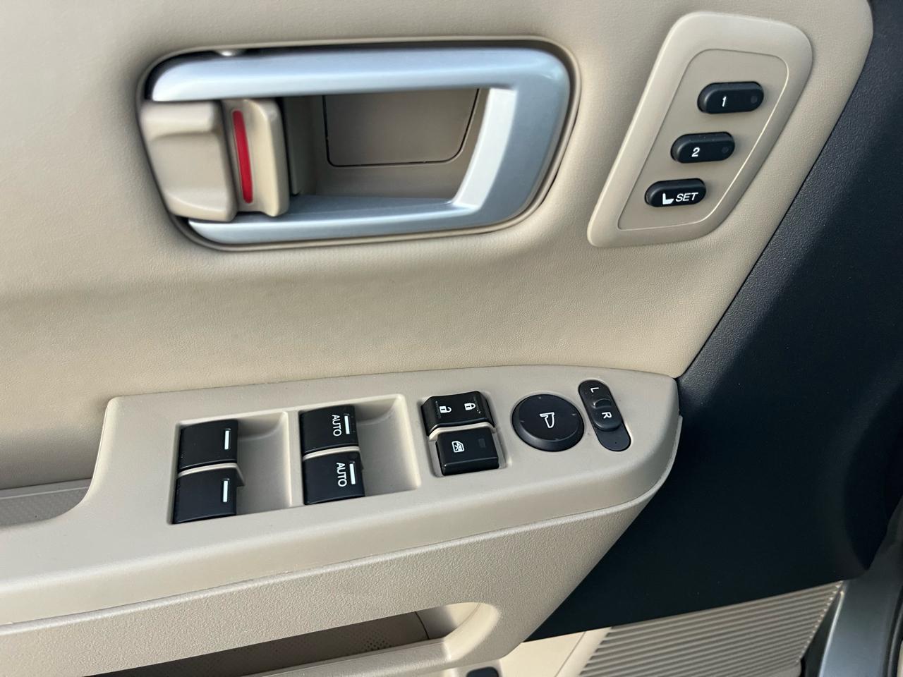 Honda Pilot Touring 4WD with DVD 2009