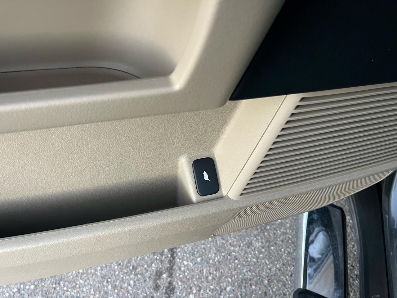 Honda Pilot Touring 4WD with DVD 2009