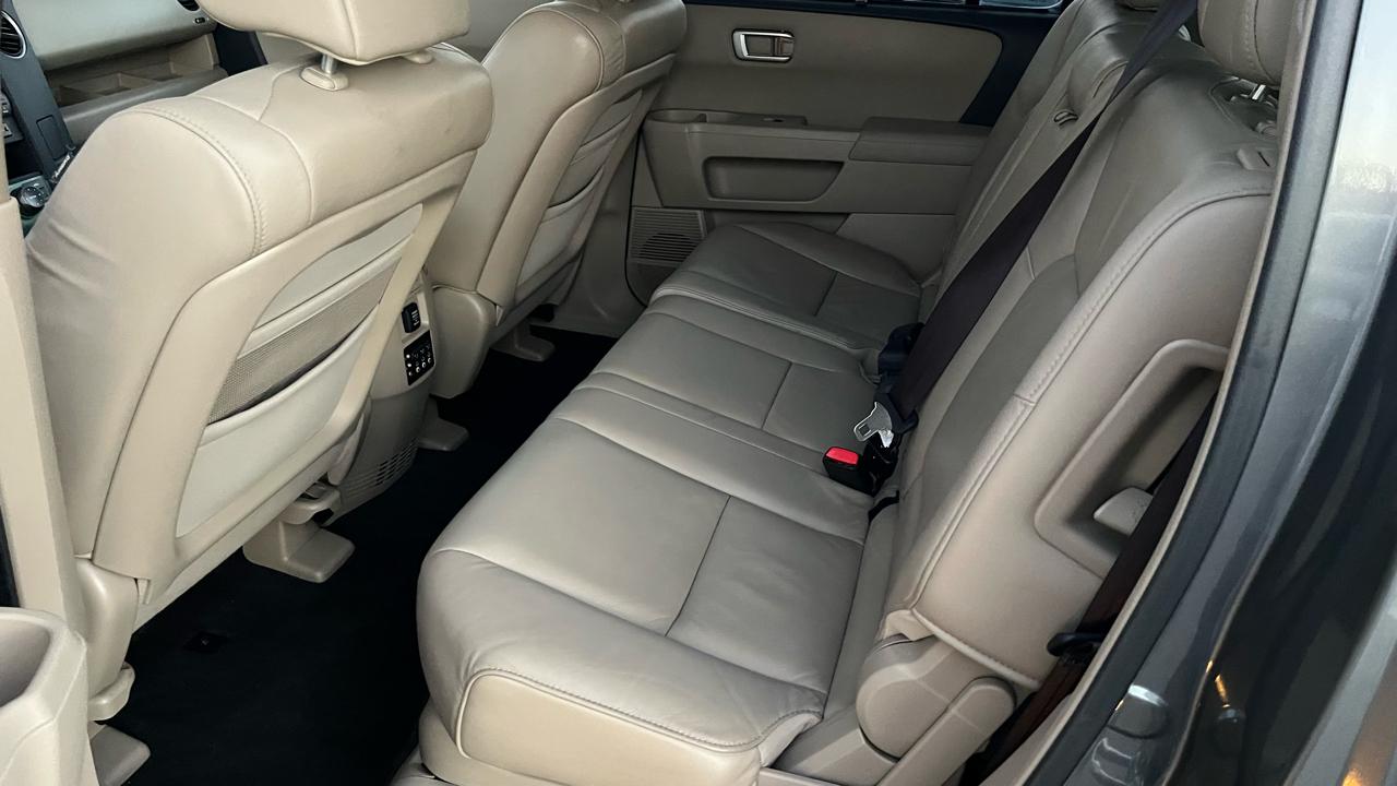 Honda Pilot Touring 4WD with DVD 2009
